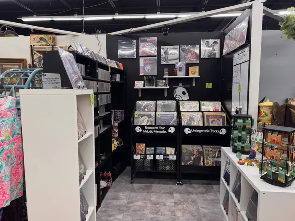 Record store thumbnail: Unforgettable Tracks