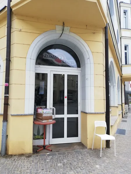 Record store thumbnail: Halb 7 Shop