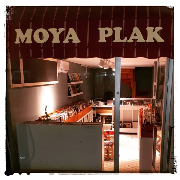 Record store thumbnail: Moya Plak