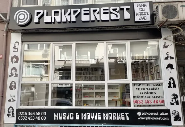 PLAKPEREST Record and Old Books