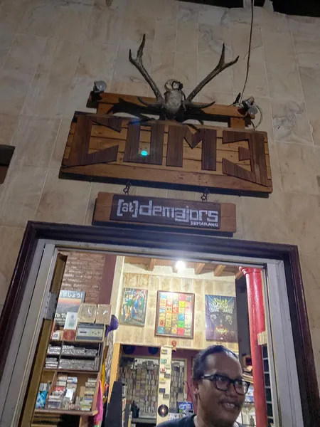 Record Store: COME STORE ID