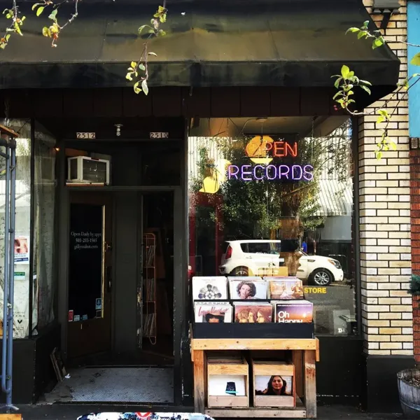 Record store thumbnail: Clinton Street Record & Stereo