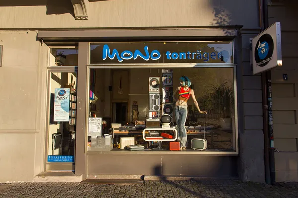 Record Store: Mono Tonträger
