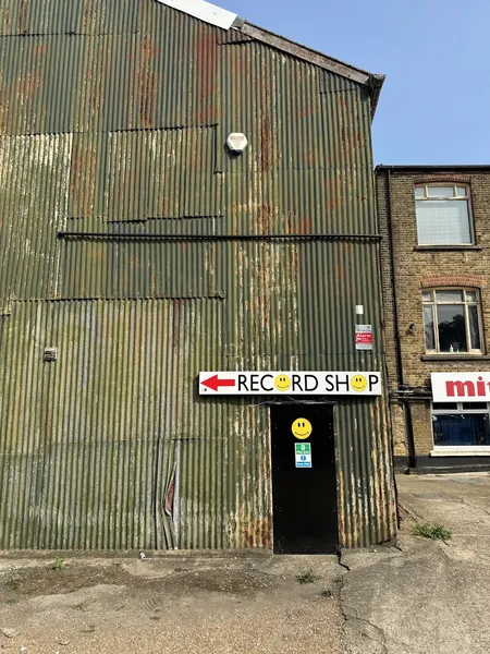 Record store thumbnail: Decktronix