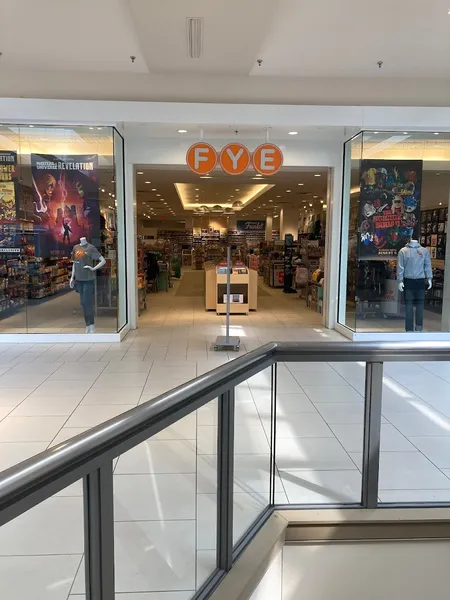 Record store thumbnail: FYE
