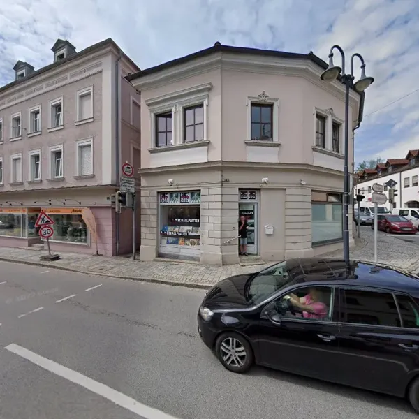 Record Store: H & M Schallplatten