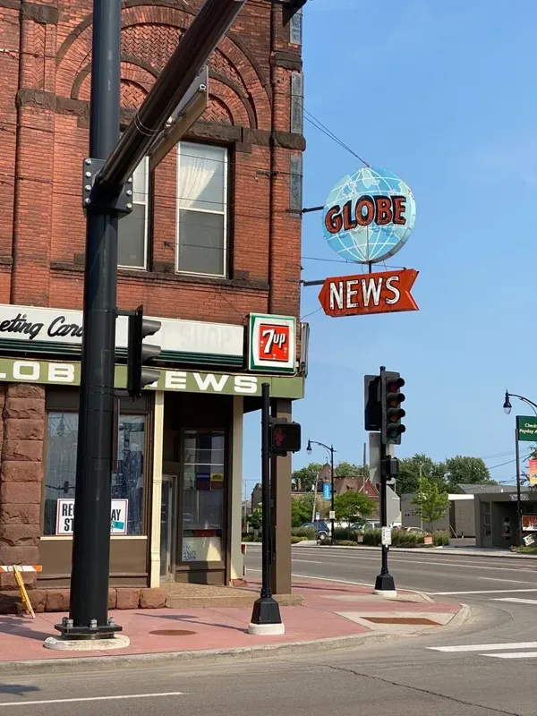 Record Store: Vinyl Cave