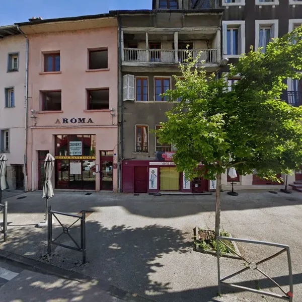 Record Store: Vinyl Shop The Rev'