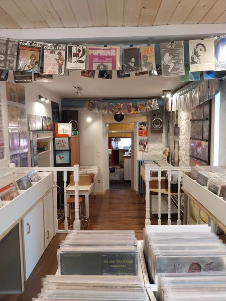 Record store thumbnail: Disques à Go-Go