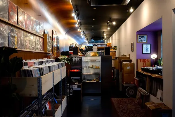 Record store thumbnail: Isandla Records