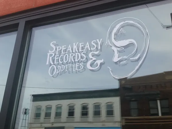 Speakeasy Records & Oddities