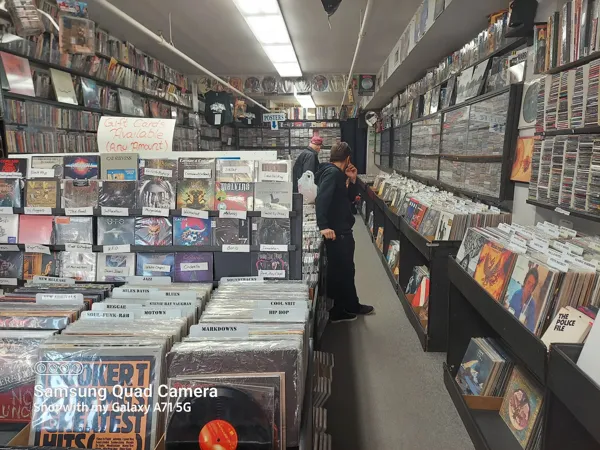 Record store thumbnail: Sound Exchange