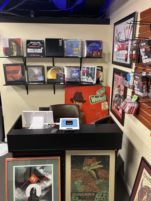 Record store thumbnail: Big Me Records