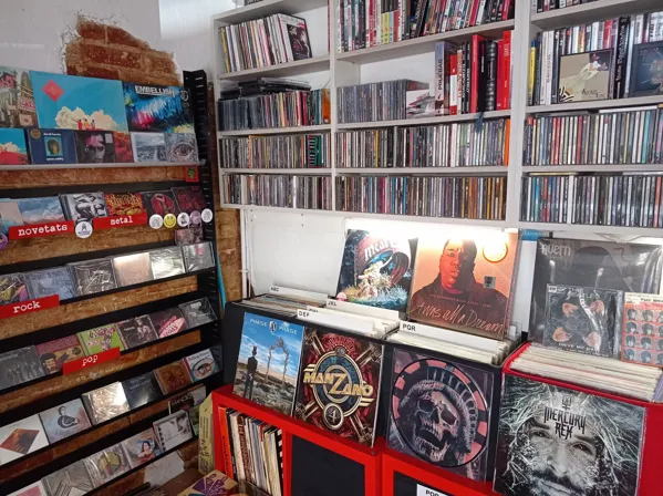 Record store thumbnail: Riff~Raff