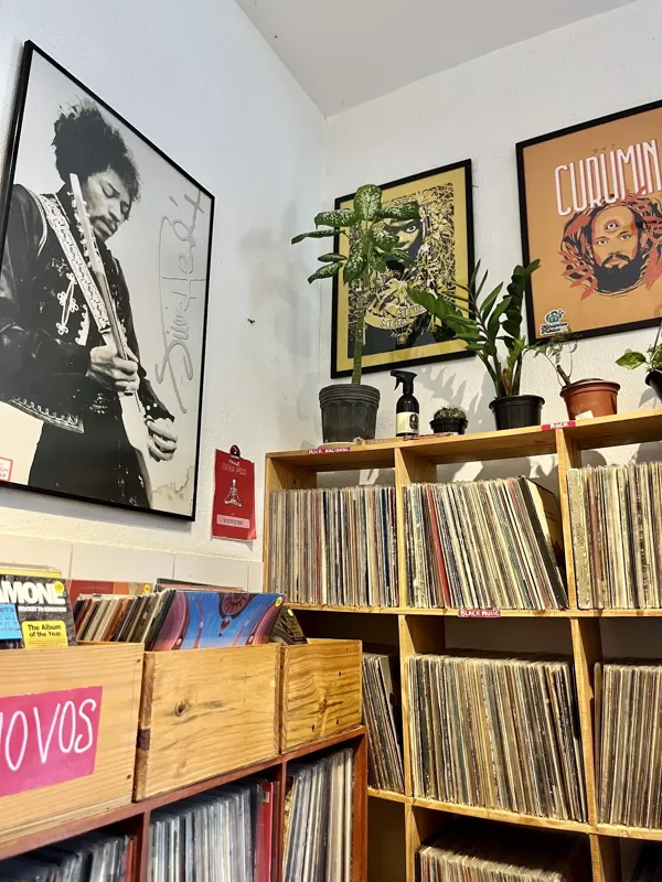 Record store thumbnail: Caveira Discos