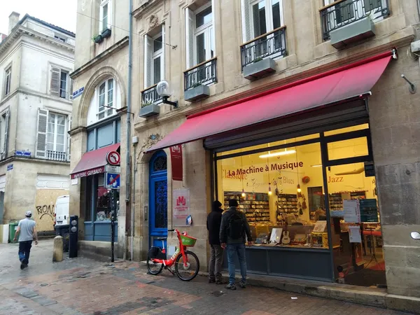 Record store thumbnail: La Machine à Musique Lignerolles