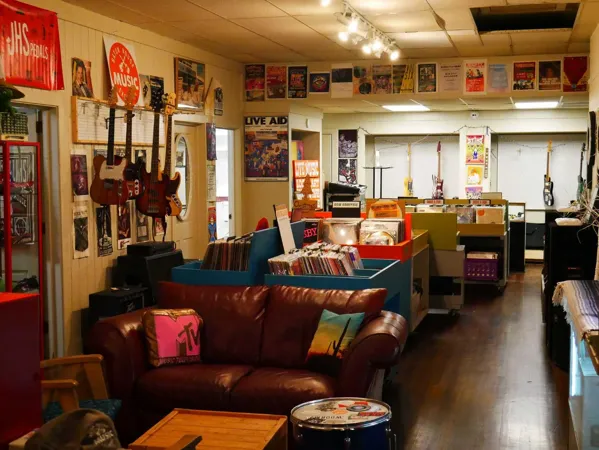 Record store thumbnail: Pop Shop Records