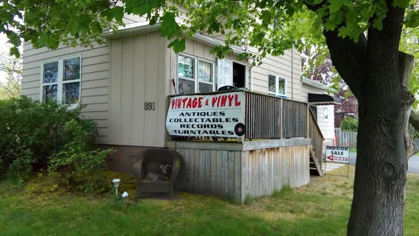 Record store thumbnail: Vintage & Vinyl