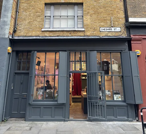 Record store thumbnail: World of Echo