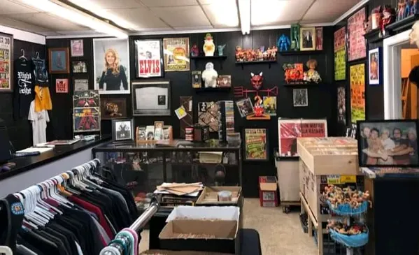 Record store thumbnail: Spooky's Records and Collectibles