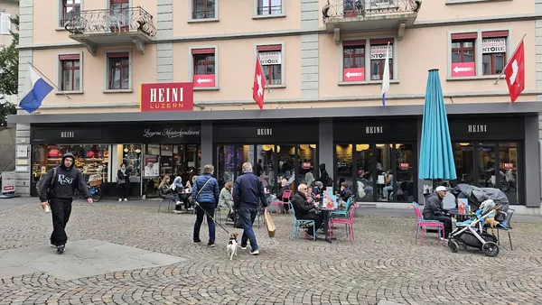 Record Store: Old Town Record Store