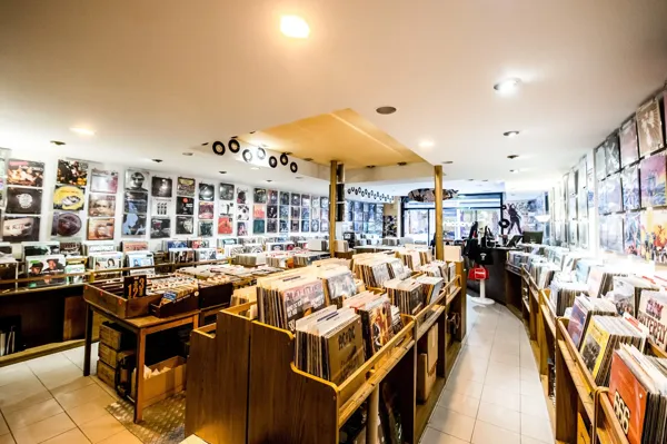Record store thumbnail: Le laboratoire Vinyles
