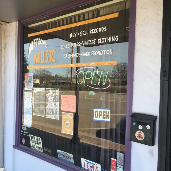 Record store thumbnail: Meteor Music
