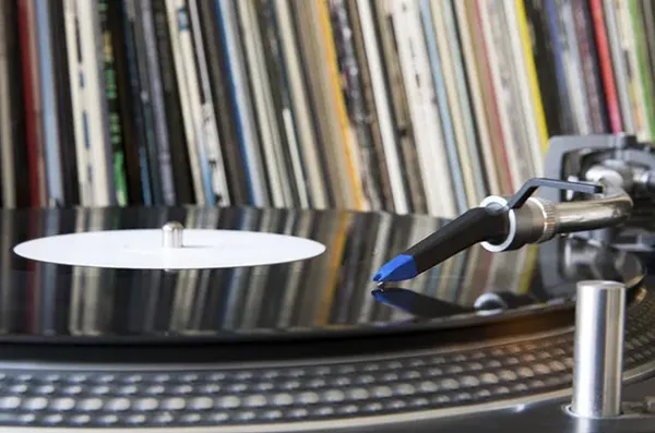 Record store thumbnail: RUIS