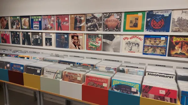Record Store: Popdivari Vuoromies