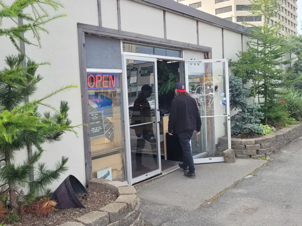 Record store thumbnail: Mammoth Music