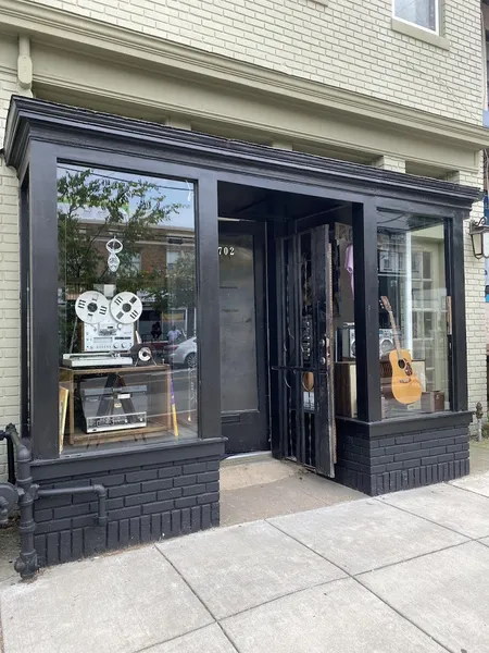 Record Store: HR Records