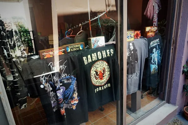 Record Store: Rythmos Music Store