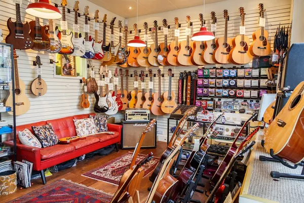 DeRosa Music Hertford