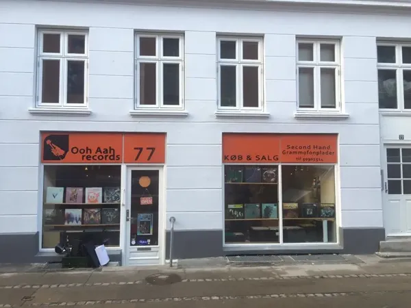 Record Store: Ooh Aah Records