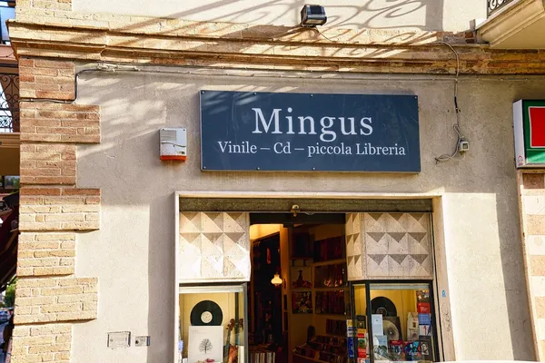 Record store thumbnail: Mingus