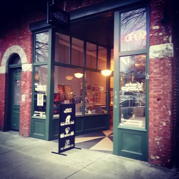 Record Store: Retro Records