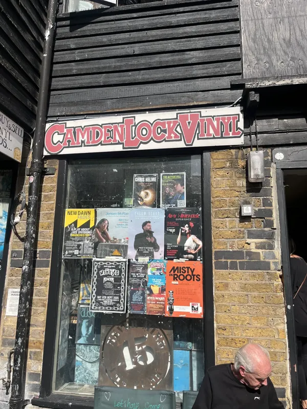 Record Store: Massive International-London