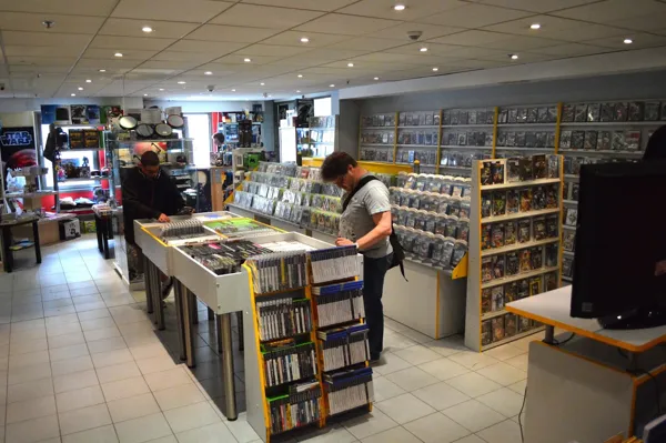 Record store thumbnail: Le Reservoir