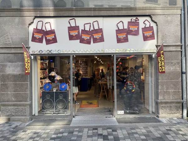 Record Store: Accords Lagersalg