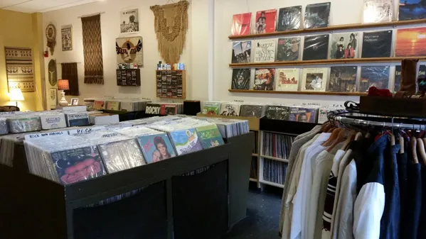 Record store thumbnail: Moody Lords Vinyl/Vintage