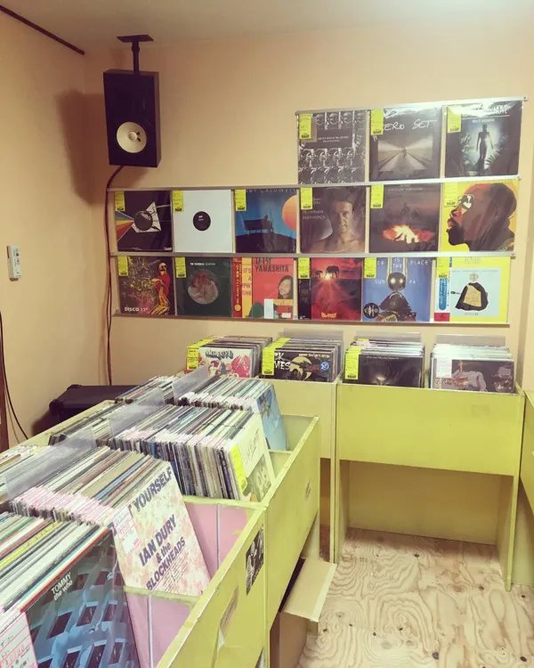 Record store thumbnail: サードビート