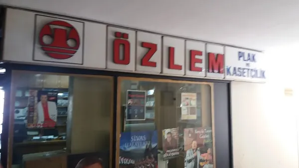 Record Store: Özdemir Müzik
