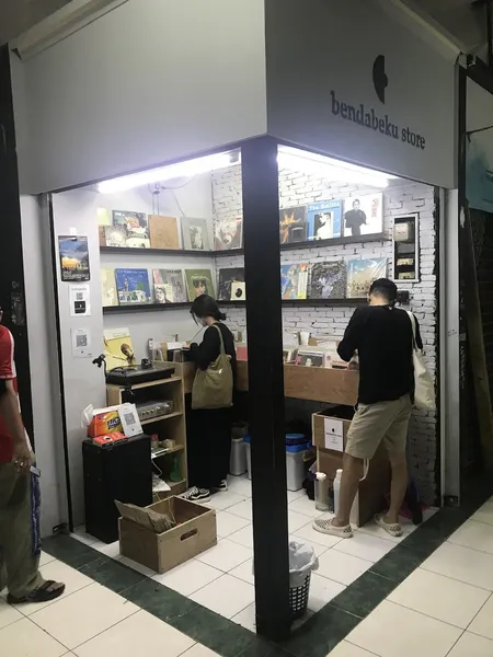 Record store thumbnail: Bendabeku Store