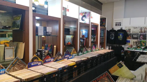 Record Store: Amigos do Vinil ES