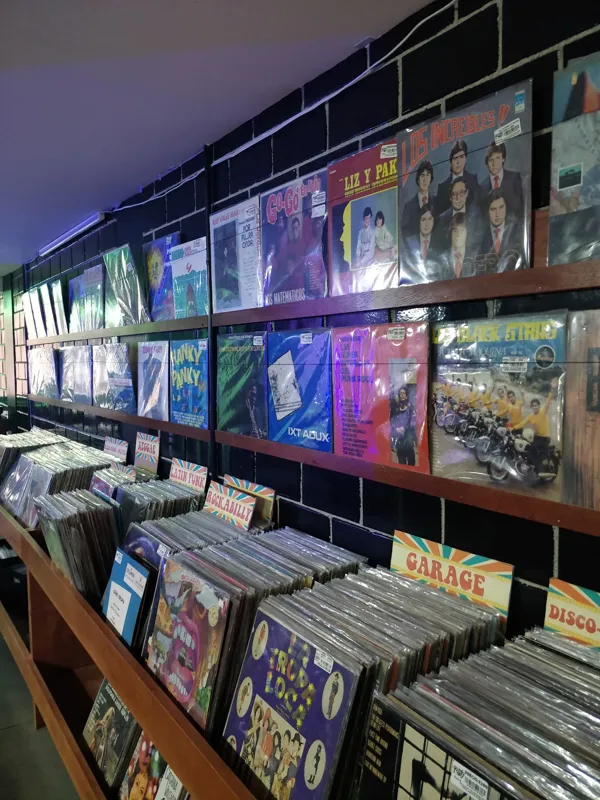 Record Store: Discodromo