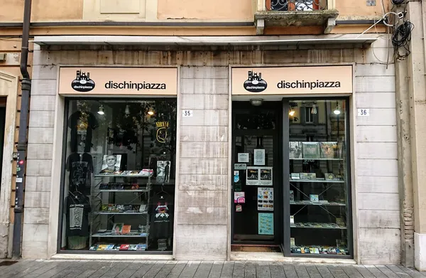 Dischinpiazza Modena