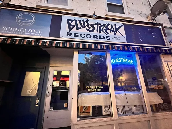 Record Store: Bluestreak Records