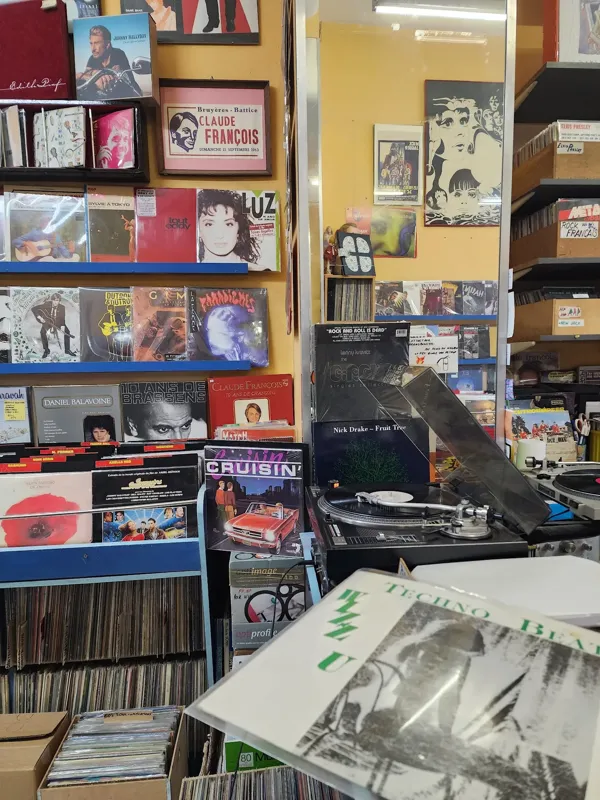 Record Store: Juke Box Shop