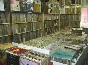 Record store thumbnail: Tropicália Discos