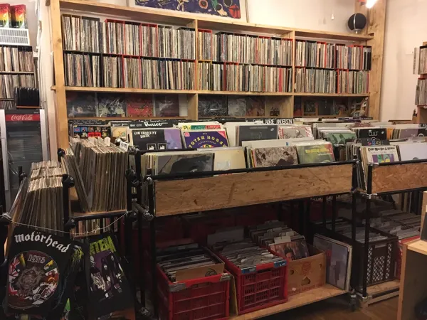 Record Store: NunkMusic